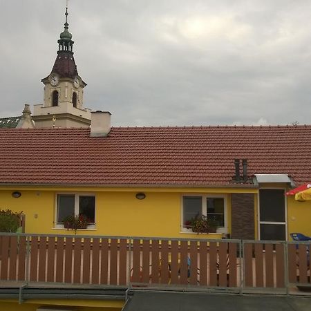Penzion Toscana Lanžhot Eksteriør bilde